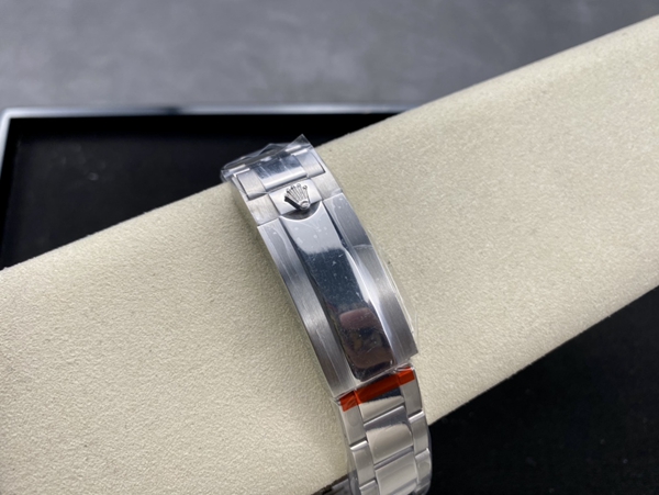 激安ロレックス着用イメージ